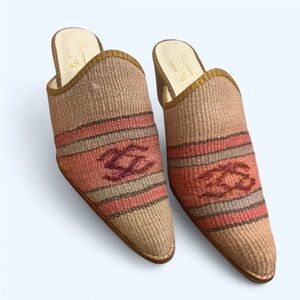 Elegant Tan and Pink Women's Heels